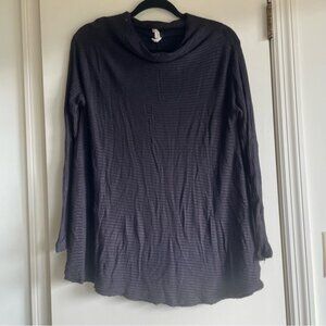 Free people top w/ open back